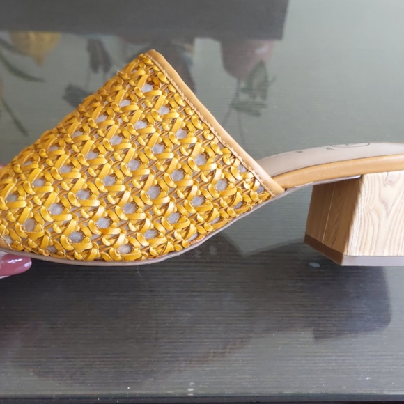 marigold yellow sandals - Picture 2 of 3
